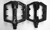 Педаль алюминиевая черная с катафотами (пара)